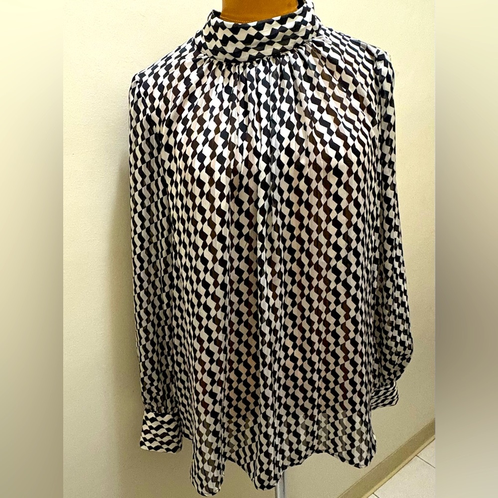 H&M women’s blouse